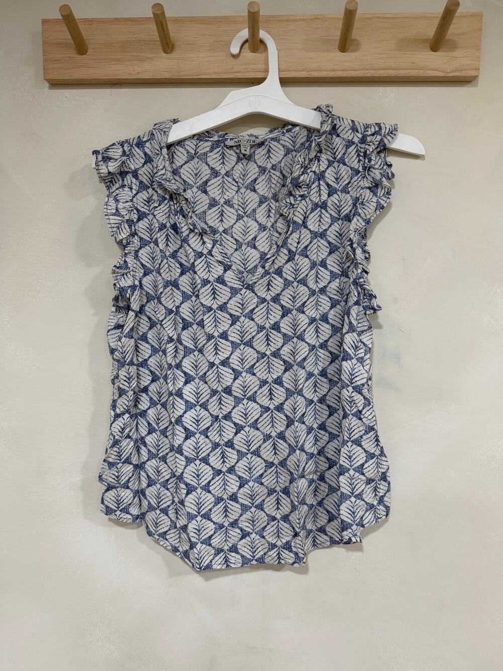 Nic and Zoe Shibori Print Ruffle Sleeveless Top White Blue Size Medium
